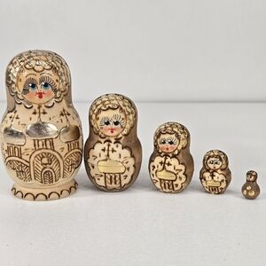 VTG Matryoshka Russian Wood 5 Piece Nesting Dolls Made In Russia Wood Burned